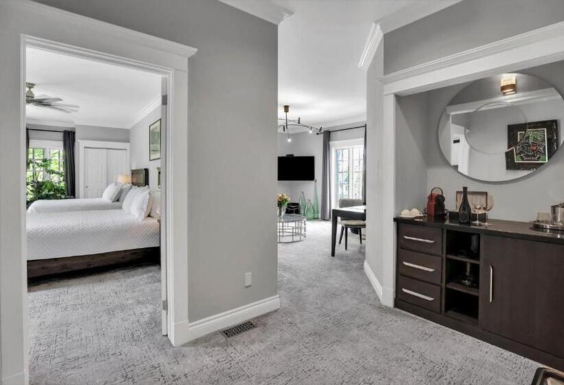 プレミアムスイート, Somerset A Private Retreat