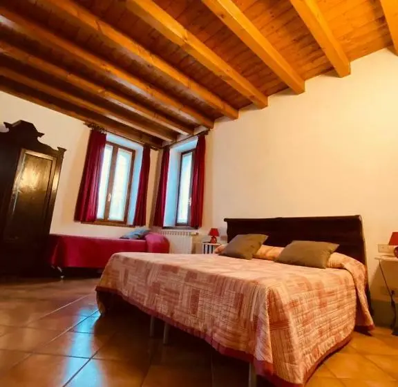 Standard Kolmen Hengen Huone, Tenuta Le Sorgive Agriturismo