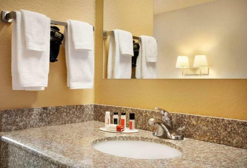 غرفة قياسية لذوى الاحتياجات الخاصة, Travelodge By Wyndham Gillette