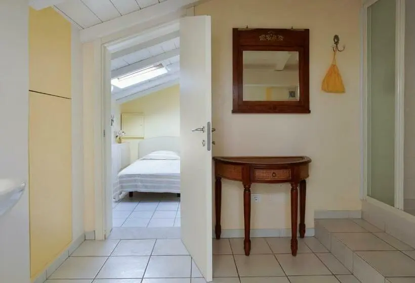 スタンダードシングルルーム, Villa Amelia Rooms