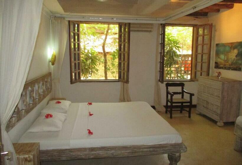 Апартаменты 3 Спальни, White Elephant Sea Lodge