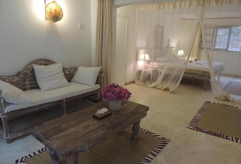 Полулюкс, White Elephant Sea Lodge