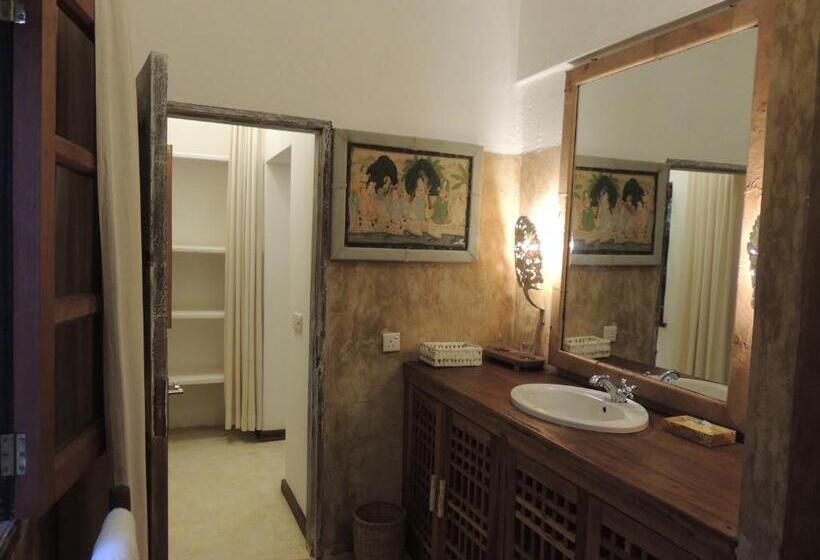 Полулюкс, White Elephant Sea Lodge