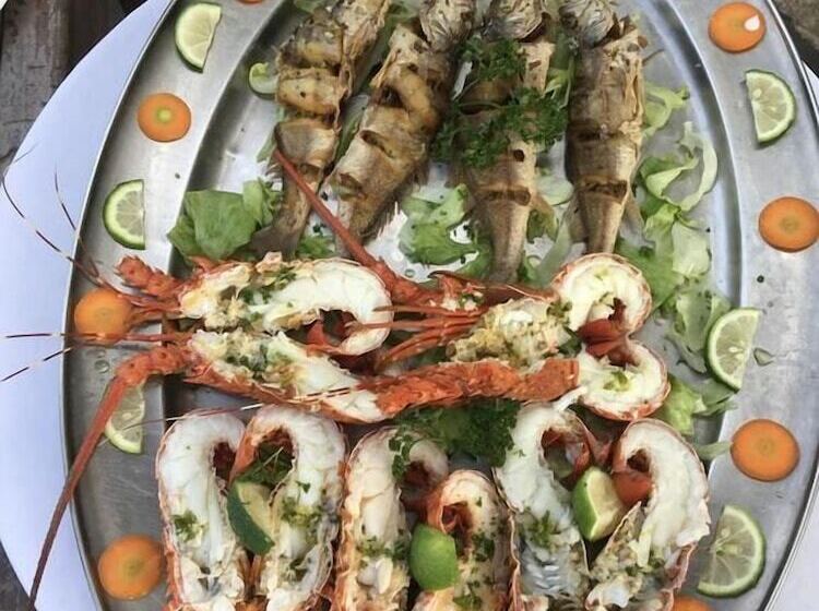 Апартаменты 3 Спальни, White Elephant Sea Lodge