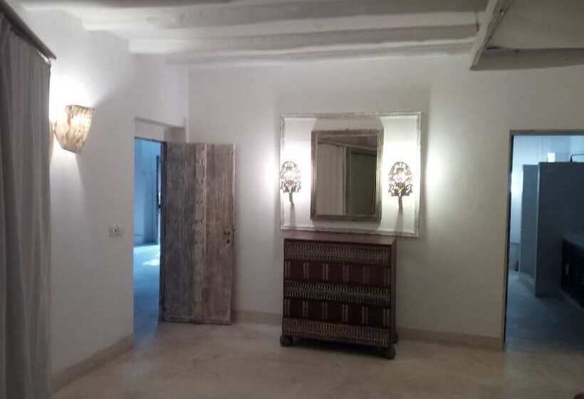 Апартаменты 3 Спальни, White Elephant Sea Lodge