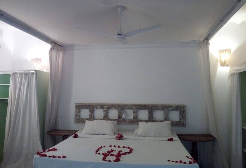 Апартаменты 3 Спальни, White Elephant Sea Lodge