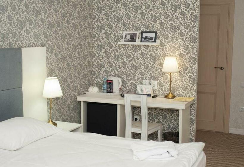 سوییت جونیور, Skif Hotel & Spa