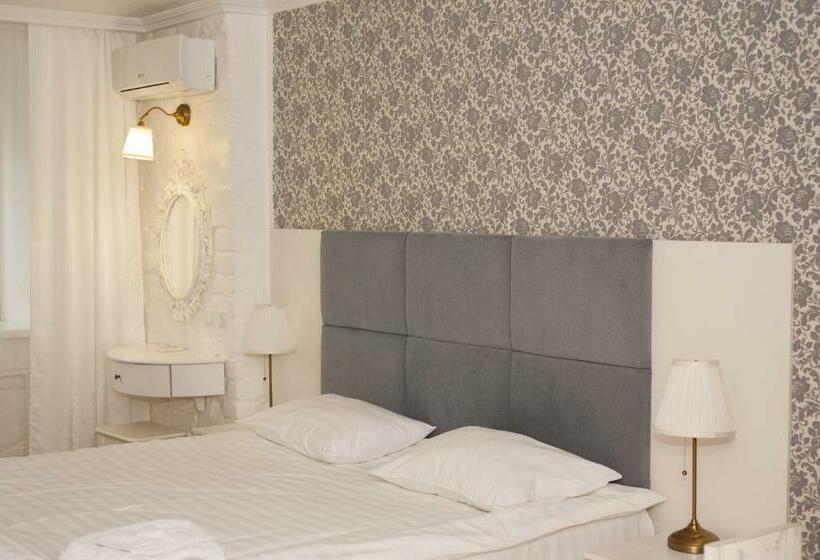 سوییت جونیور, Skif Hotel & Spa