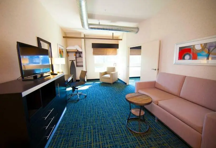 キングサイズベッドのデラックススイート, Warehouse Hotel At The Nook