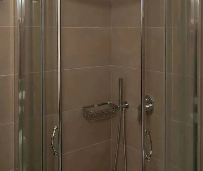 スイート, Anita Rooms & Suites Milos