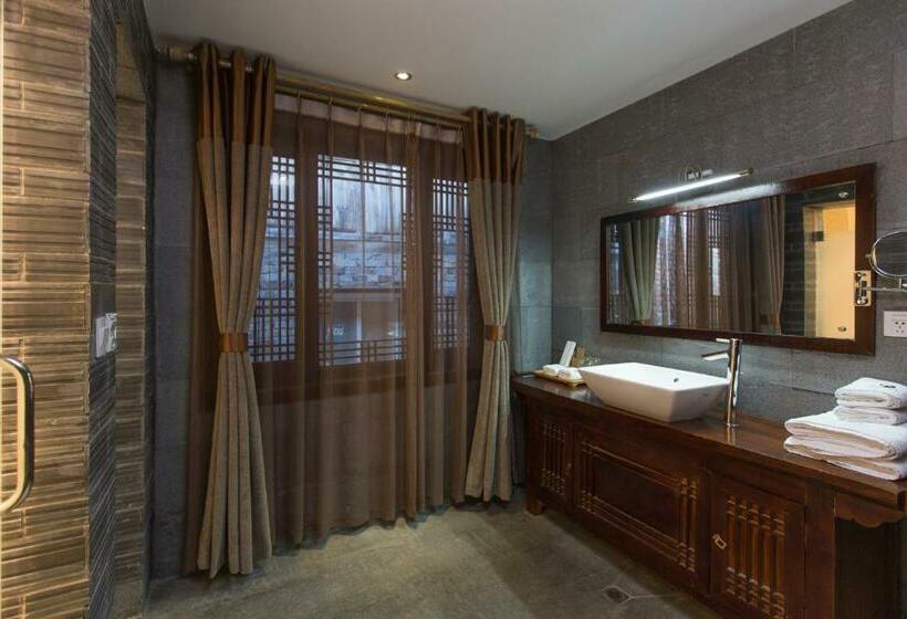 Номер Стандарт, Jun Bo Xuan Boutique