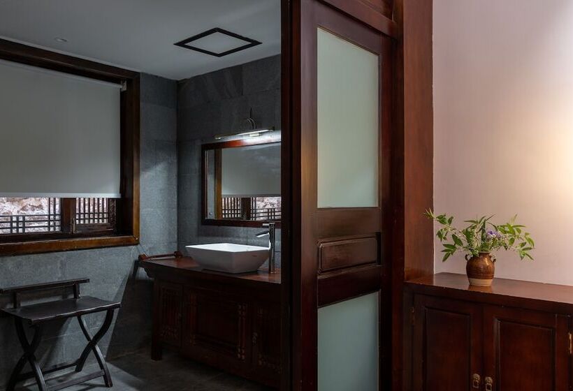 اتاق استاندارد, Jun Bo Xuan Boutique