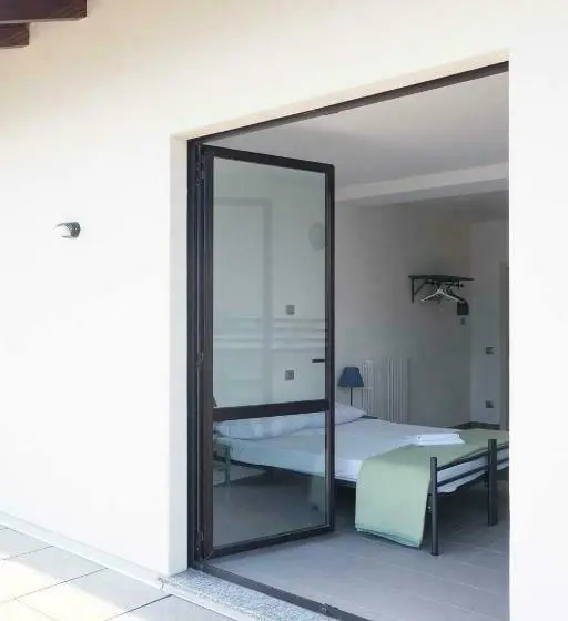 テラス付きスタンダードルーム, Lake Como Beach Hostel