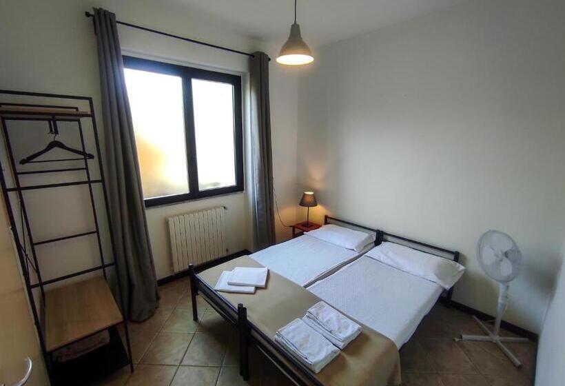 Номер Economy, Lake Como Beach Hostel