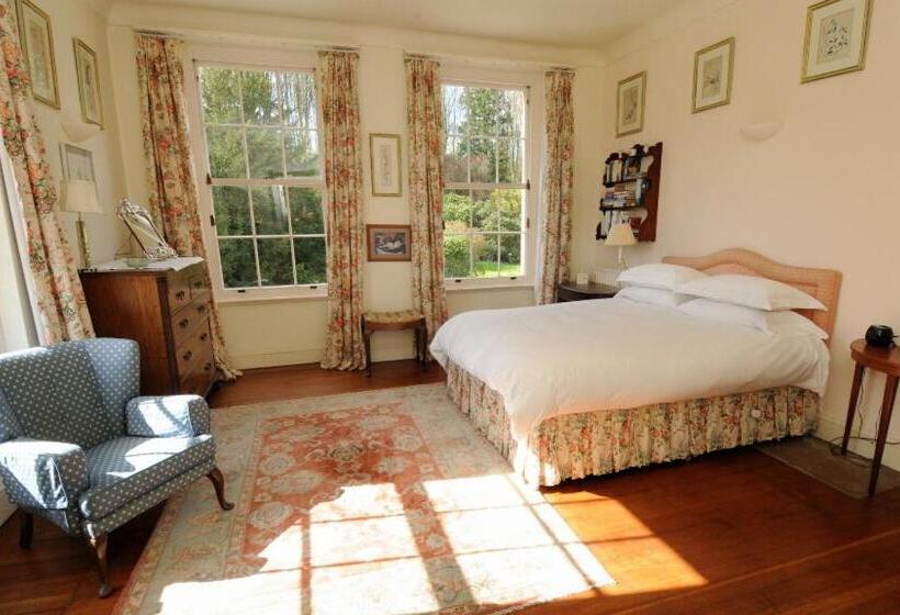 豪华房间, Warwick Hall