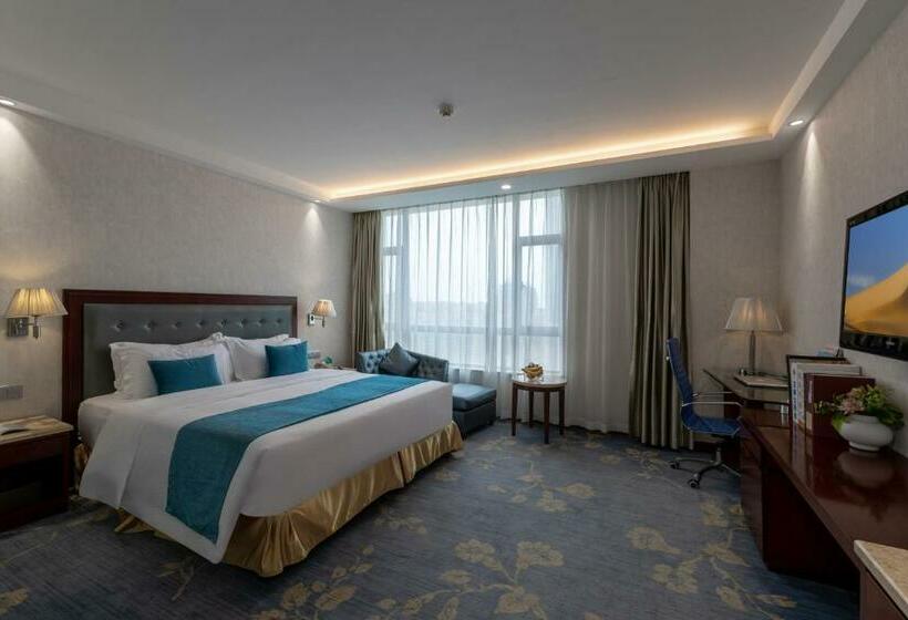 스탠다드 룸, Elong Me