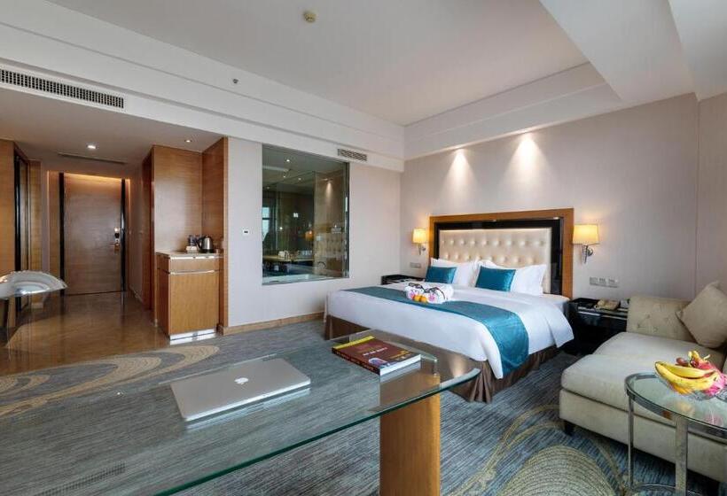 디럭스 룸, Elong Me