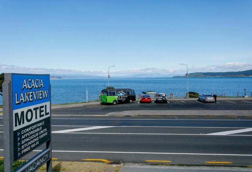 Standard studio with lake view, Acacia Lake View Motel