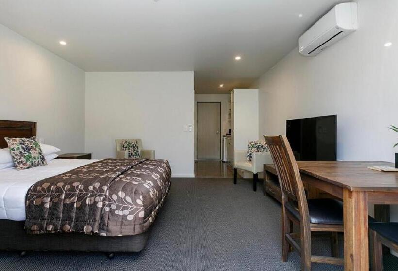 １階のスタンダードルーム, Acacia Lake View Motel