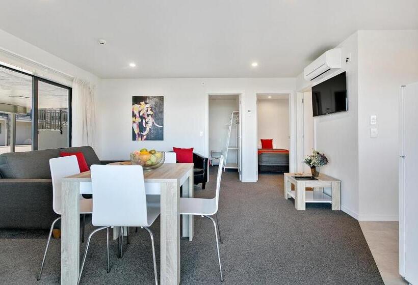 ファミリールーム, Acacia Lake View Motel