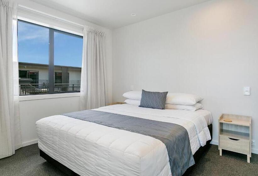 ファミリールーム, Acacia Lake View Motel