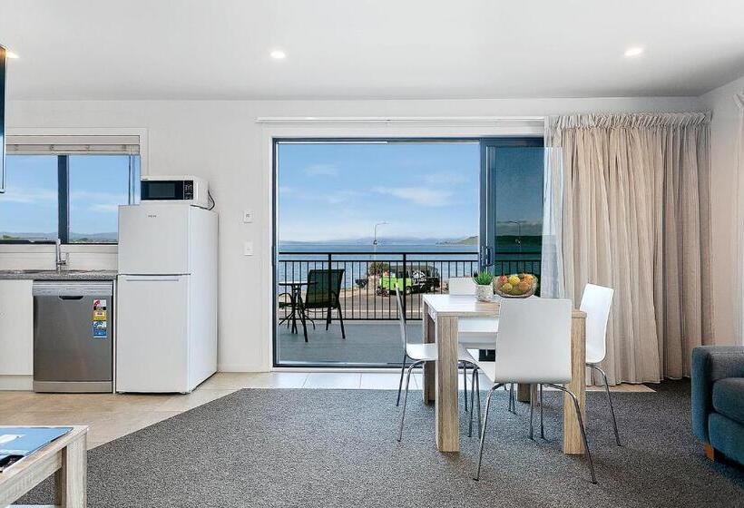 ファミリールーム, Acacia Lake View Motel