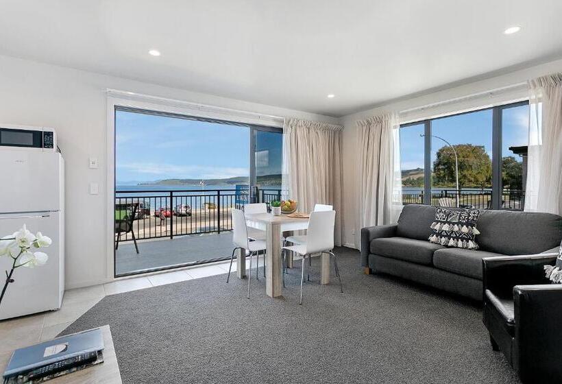 ファミリールーム, Acacia Lake View Motel