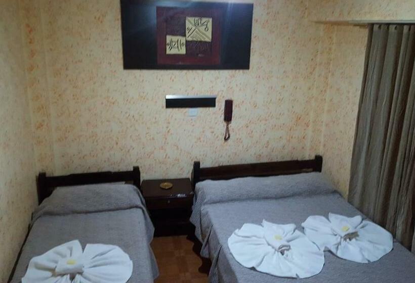 トリプルクラシックルーム, Aquilano