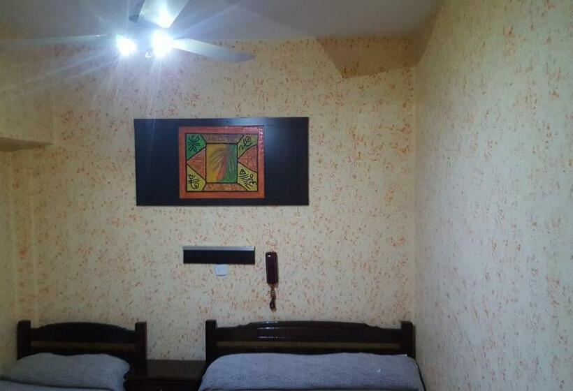 トリプルクラシックルーム, Aquilano