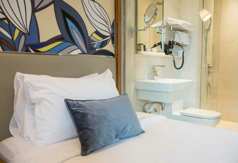 اتاق اجرایی, Bencoolen@hong Kong Street