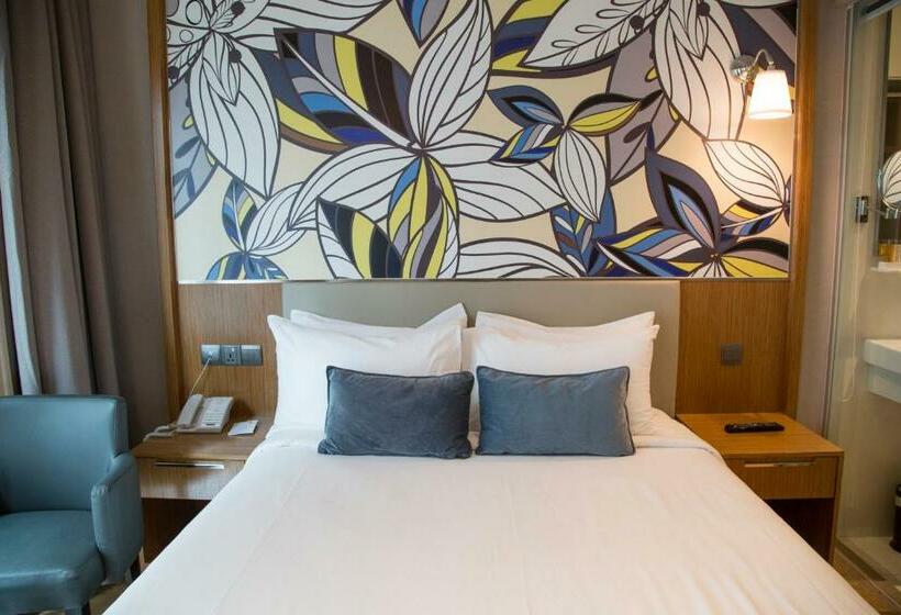 اتاق لوکس, Bencoolen@hong Kong Street