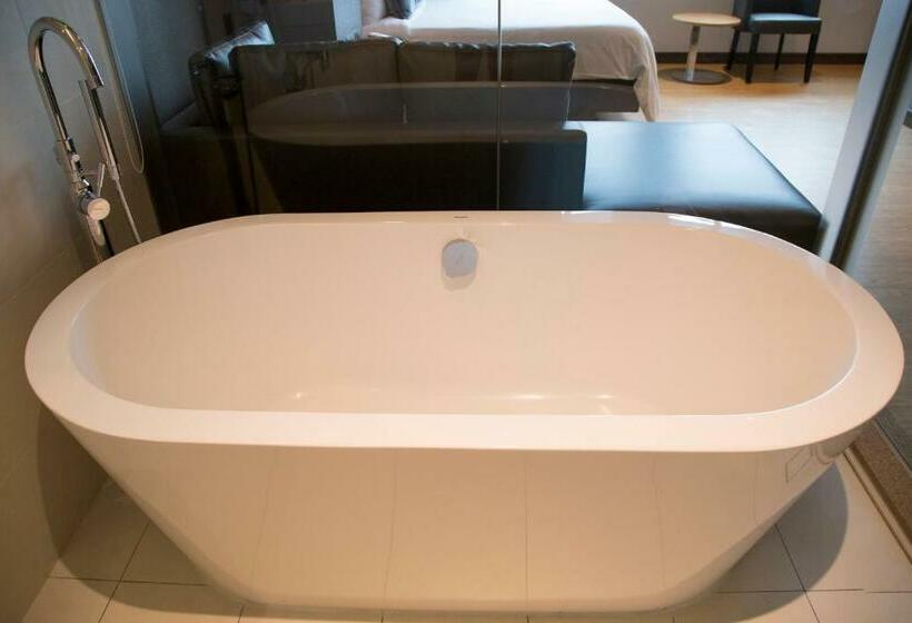 اتاق پرمیوم, Bencoolen@hong Kong Street