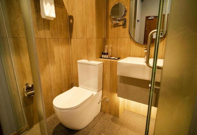 اتاق لوکس با تخت دو نفره بزرگ, Bencoolen@hong Kong Street