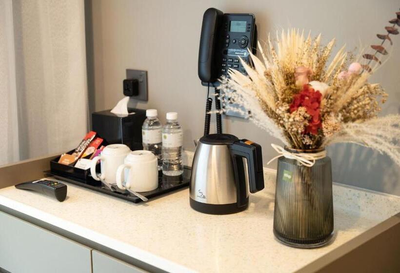 اتاق اجرایی با تخت بزرگ, Bencoolen@hong Kong Street