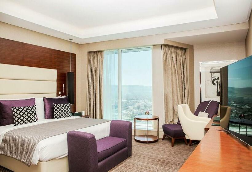 디럭스 룸 킹사이즈 침대, Grand Millennium Sulaimani