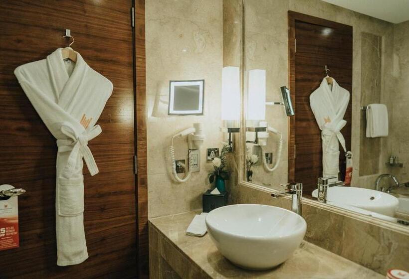 디럭스 룸 킹사이즈 침대, Grand Millennium Sulaimani