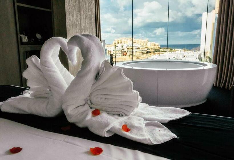 سوئیت با وان آب گرم, Hugo S Boutique Hotel   Adults Only