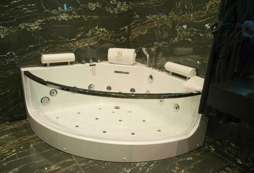 سوییت سوپریور, Hugo S Boutique Hotel   Adults Only