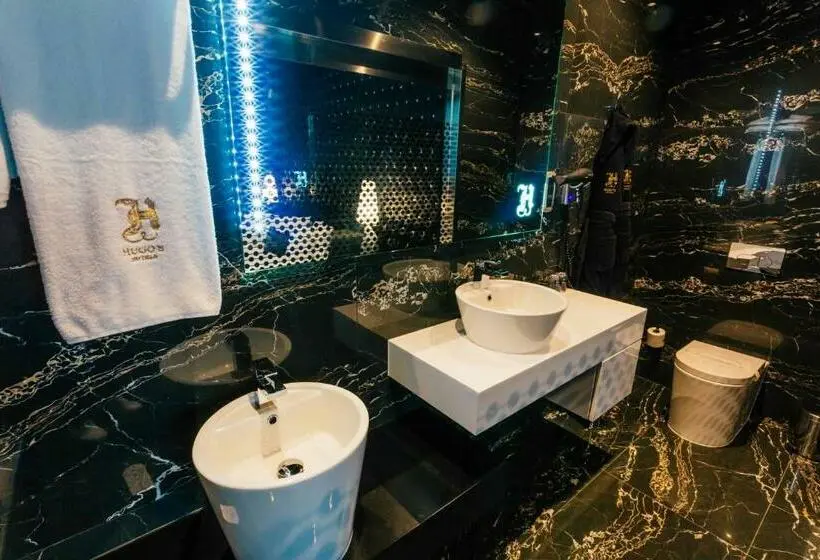 سوییت سوپریور, Hugo S Boutique Hotel   Adults Only