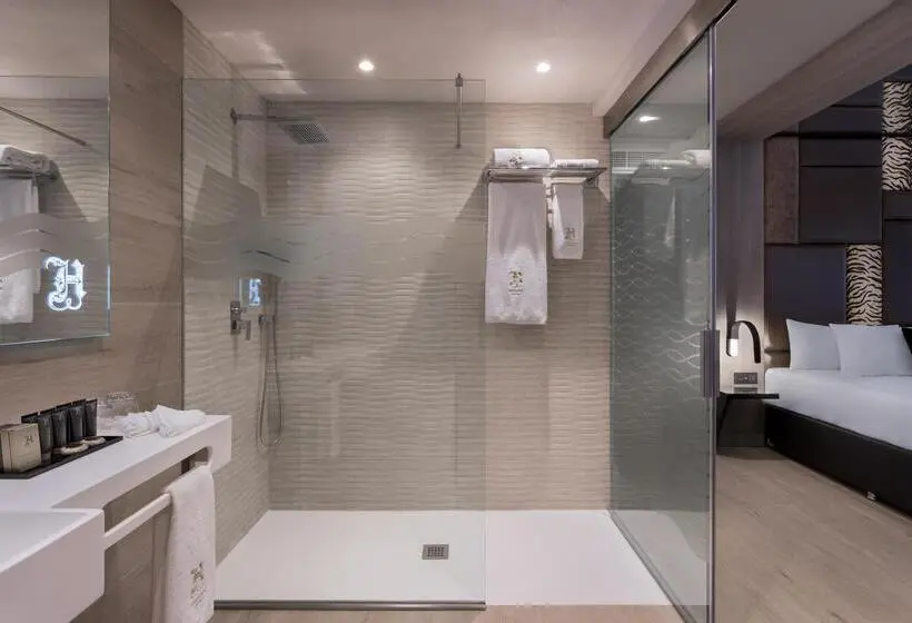 اتاق استاندارد با بالکن, Hugo S Boutique Hotel   Adults Only