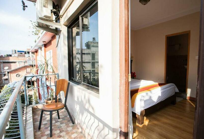 اتاق لوکس, Kathmandu Sunny