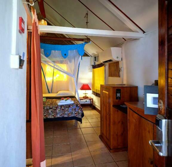 بانگلوی استاندارد, Le Jardin Maore