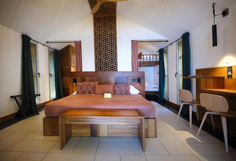 بنگله خانوادگی, Le Jardin Maore