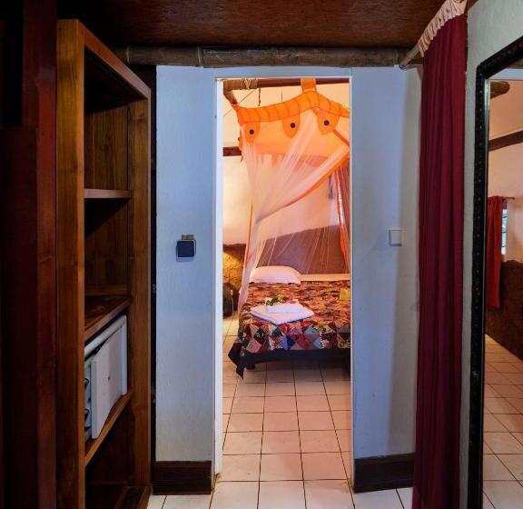 بانگلوی سوپریور, Le Jardin Maore