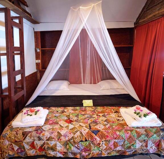 بانگلوی سوپریور, Le Jardin Maore