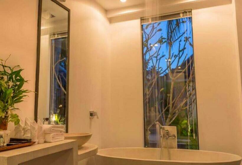 Номер Deluxe с Террасой, Maison Gen Angkor