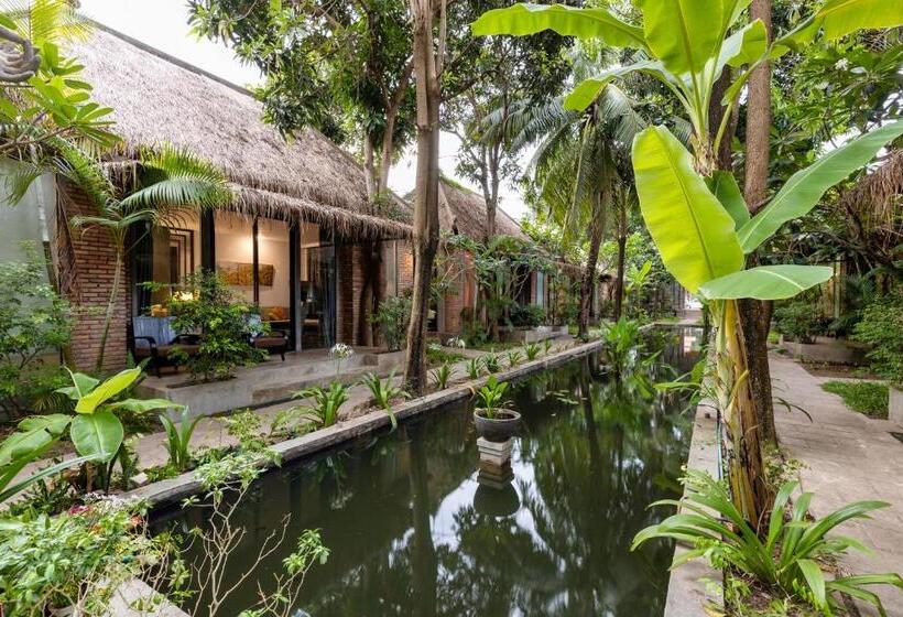 Номер Deluxe Кровать Куин, Maison Gen Angkor