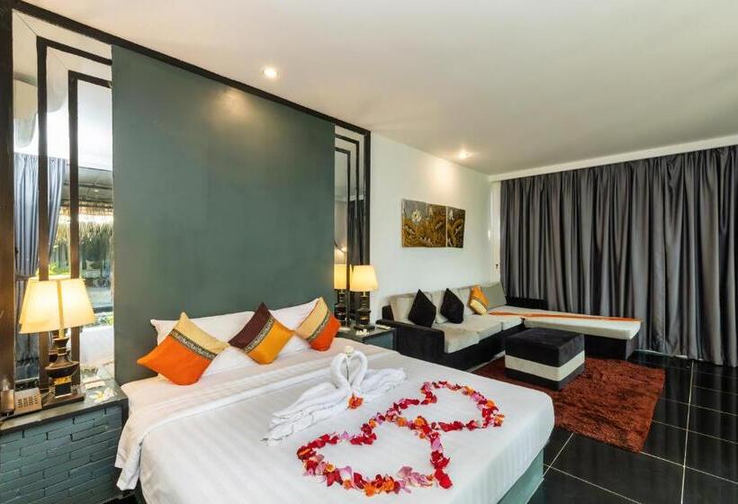 Номер Deluxe с Террасой, Maison Gen Angkor