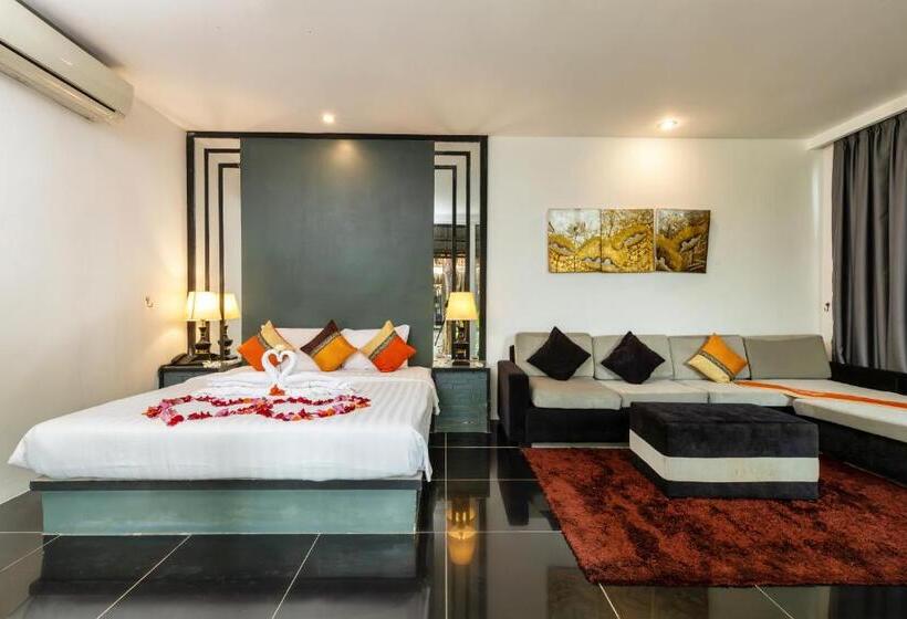 Номер Deluxe с Террасой, Maison Gen Angkor