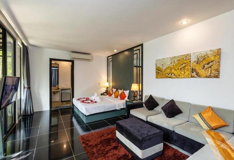 Номер Deluxe с Террасой, Maison Gen Angkor